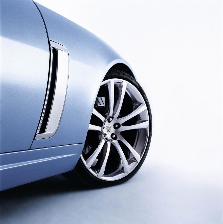  Jaguar Advanced Lightweight Coupe 2005 года  (фото 24 из 27)